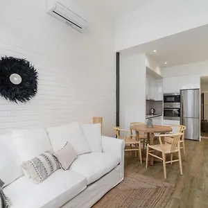 Casa Boma - Design With Private Vegetal Terrace - Lapa Vii Appartement