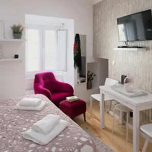 Central Studio Apartment