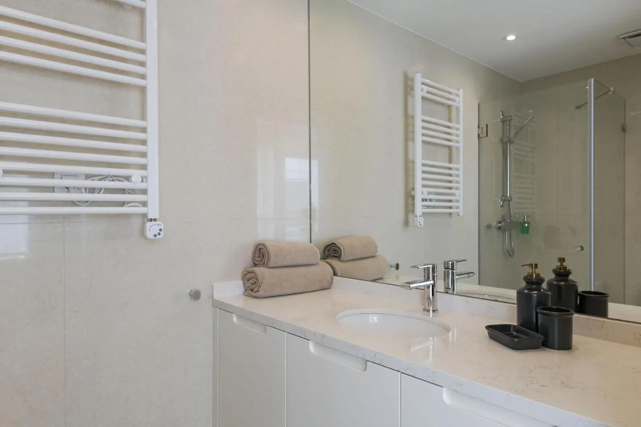 Peixeira Studios And Apartments Lisboa Portugal